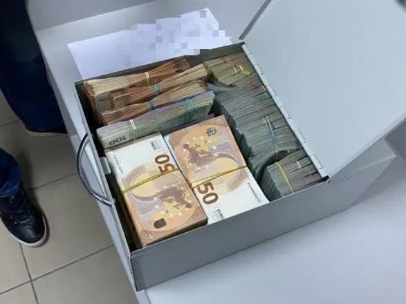 Викрито масштабну схему ухилення від сплати податків під час ремонту дорожньої інфраструктури