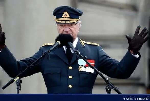 Король Швеції повернувся в Стокгольм після кількох місяців ізоляції