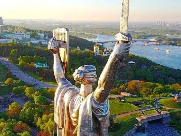 У Києві за добу COVID-19 підтвердили ще у 72 осіб