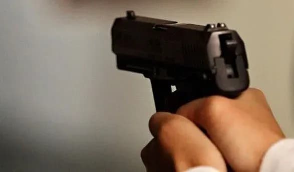 Незначна ДТП у Києві переросла у бійку зі стріляниною та крадіжкою