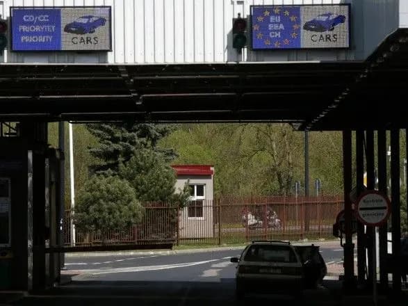 Пандемія: Польща та Литва відновили вільний рух через спільний кордон