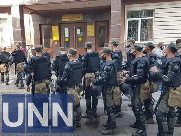 Справа Стерненка: під судом зібралися правоохоронці
