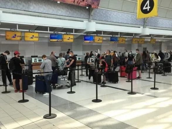 З Канади до України евакуювали 263 українця - посольство