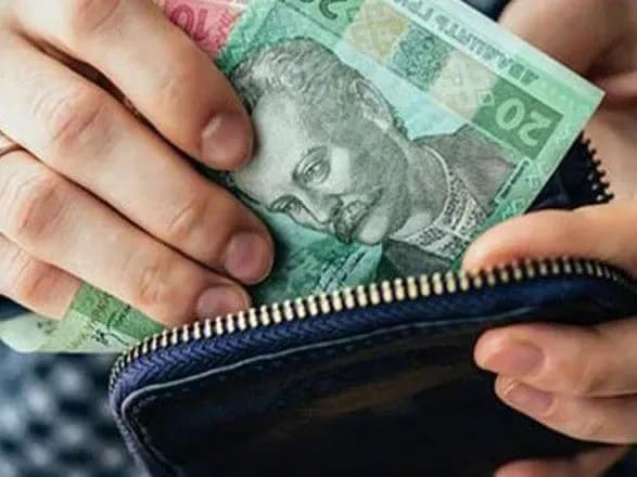 Кабмін схвалив надання допомоги переселенцям, які не працевлаштувались у період карантину