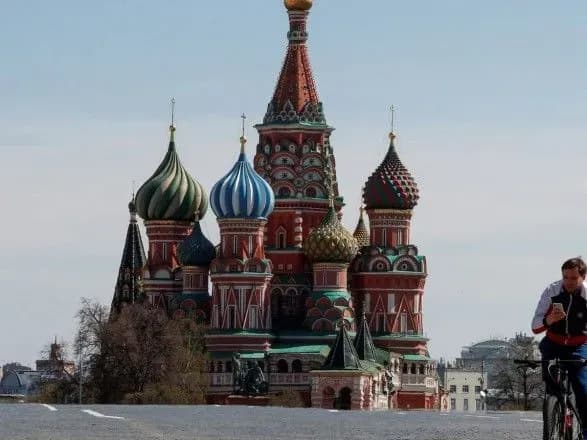 Пандемія: у РФ зафіксували найменший добовий приріст COVID-19 з 30 квітня, загалом понад 553 тисячі хворих