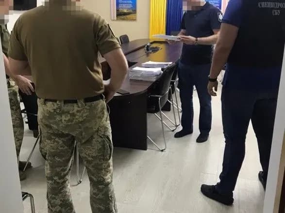 Розкрадання коштів під час будівництва казарм: повідомлено про підозру двом посадовцям