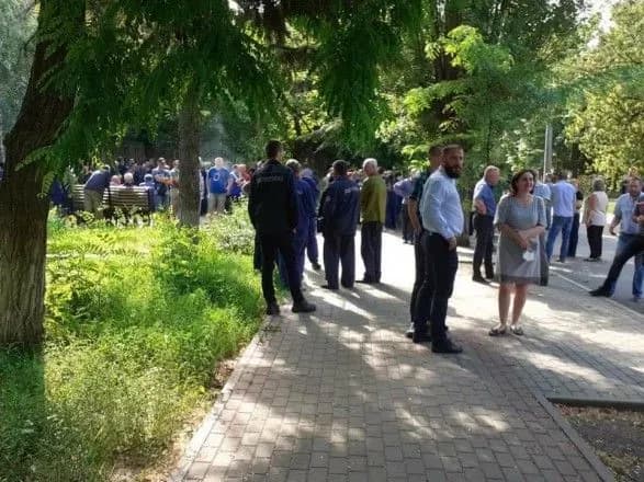 На "Електроважмаші" спалахнув страйк через багатомісячні борги по зарплаті