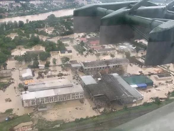 Аваков о паводках: выпало до 70% месячной нормы осадков, Днестр разлился до уровня 2008 года