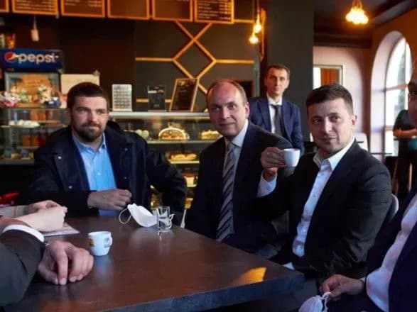 Верховний Суд просять звернутися до КСУ щодо адмінвідповідальності Зеленського за порушення карантину