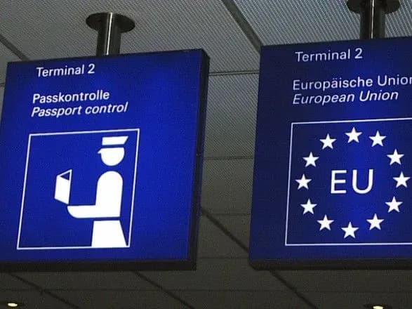 NYT: в ЄС після відкриття кордонів можуть тимчасово не впускати жителів США, Бразилії і Росії