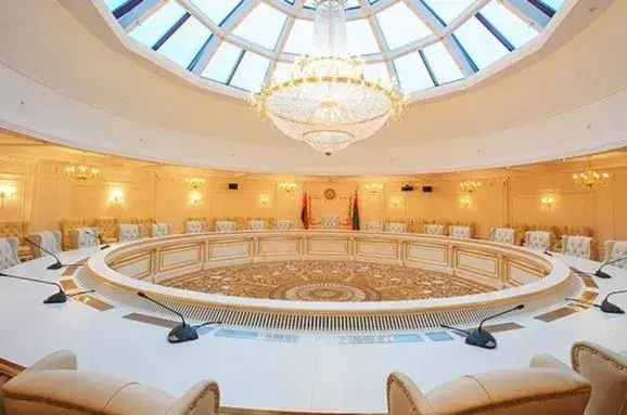 Україна в ТКГ надала календарний план підготовки та проведення місцевих виборів на Донбасі