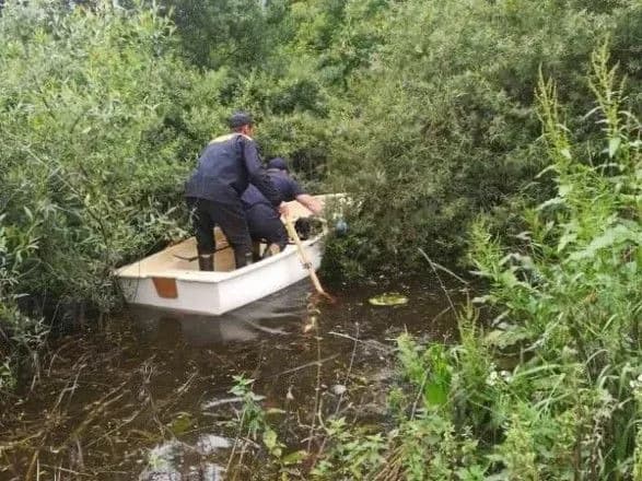 На Львівщині у ставку виявили тіло жінки