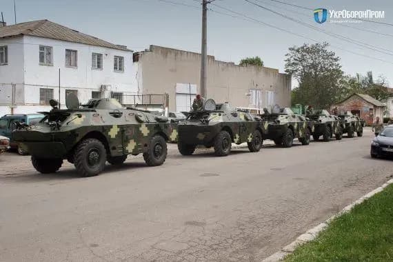 Військовим передали партію броньованих машин