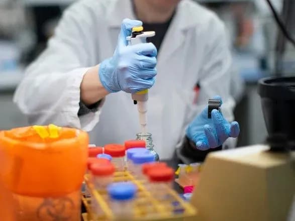 В Україні вже понад 40 тис. випадків COVID-19, за добу новий антирекорд - 994