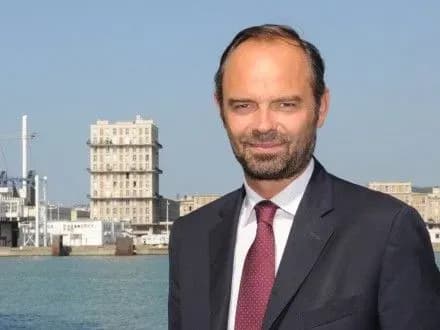 Прем'єр-міністр Франції переміг на виборах мера Гавра, випередивши кандидата від комуністів