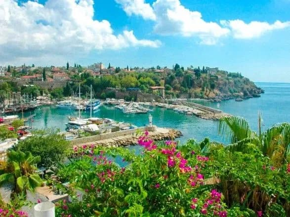 Туреччина чекає українських туристів вже з початку липня