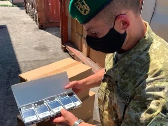 В Одеському порту вилучили контрабандні сигарети на близько 15 млн гривень