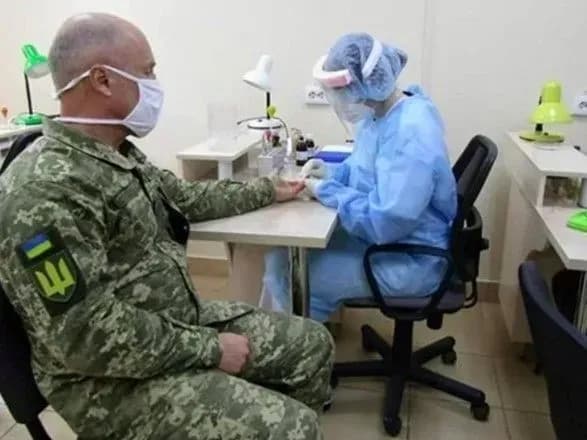 У ЗСУ за добу зафіксували 17 нових випадків захворювання на COVID-19