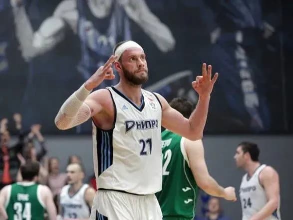 Чинний чемпіон України з баскетболу продовжив контракт із капітаном команди