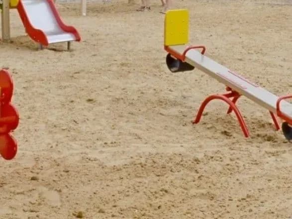 У Києві у дитячій пісочниці знайшли гранату
