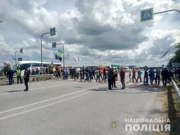 Трасу під Житомиром на кілька годин перекривали через акцію протесту