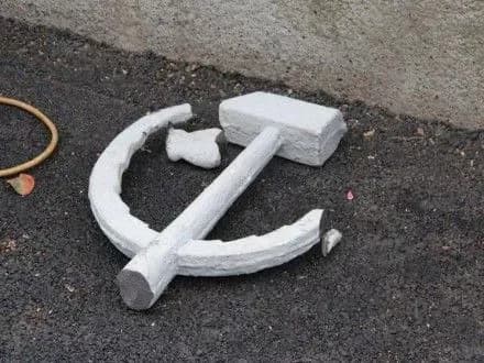 Лише третина українців вітає заборону комуністичної символіки — опитування