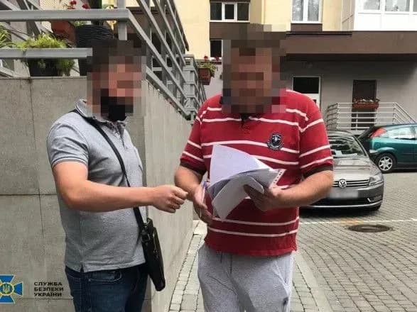 На Закарпатті посадовців викрили на розтраті під час реконструкції аеропорту