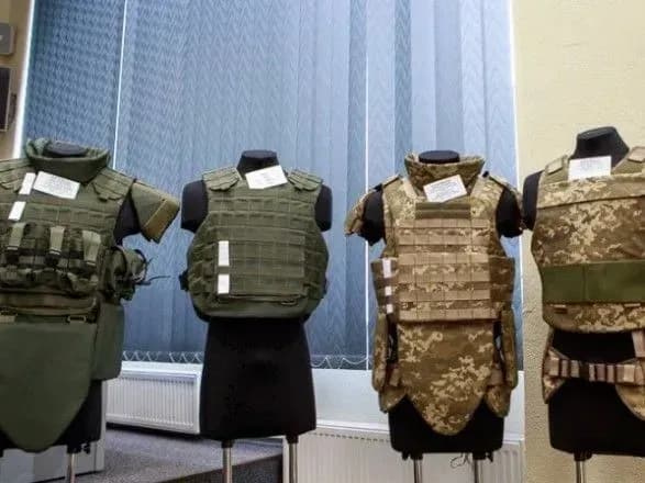 Для армії розробляють новий бронежилет, але за техвимогами під одного скандального виробника