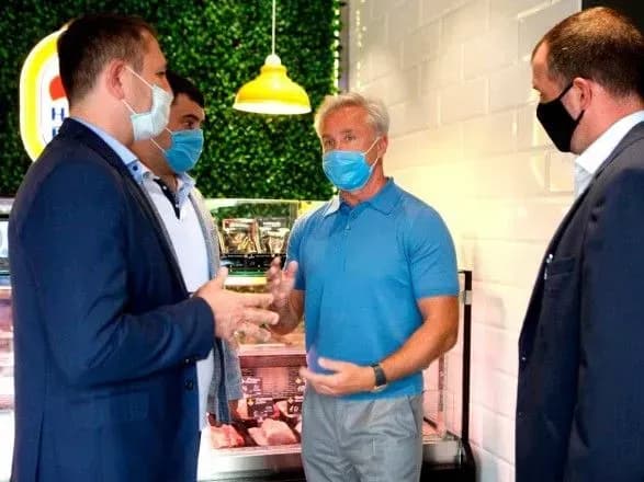 Косюк повідомив, де відкрив перший м‘ясомаркет