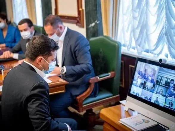 Зеленський подякував МВС і спецслужбам за звільнення заручників у Луцьку