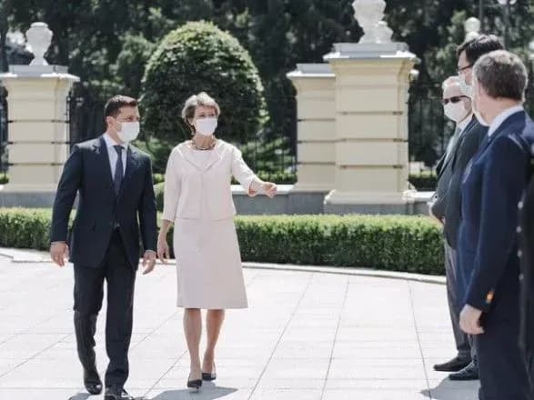 Президент Швейцарії разом із Зеленським сьогодні їдуть на Донбас