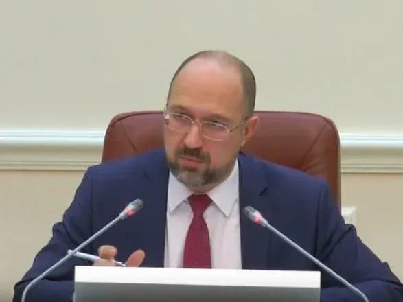 Шмигаль доручив трьом міністерствам до кінця року "знайти можливості" для закупівлі 70 вагонів