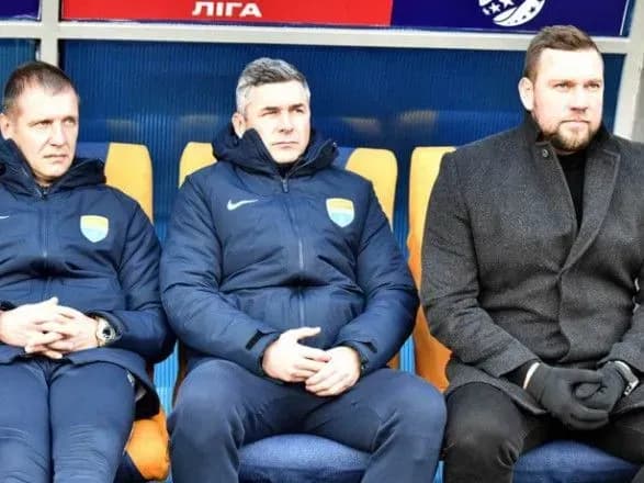"Маріуполь" звільнив головного наставника команди