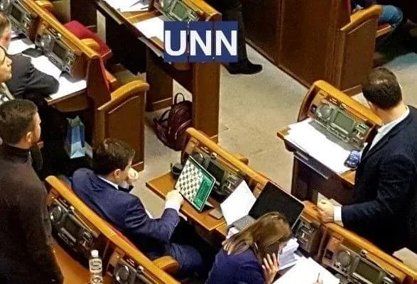 У “Слузі народу” розповіли, як працює на практиці електронний документообіг у ВР