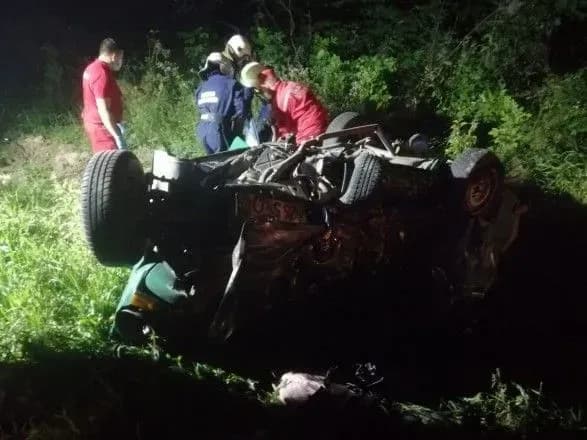 На Прикарпатті лобове зіткнення Audi та "копійки", є загиблий