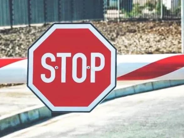 Виїзд з України заборонений понад 120 тисячам боржників-аліментщиків