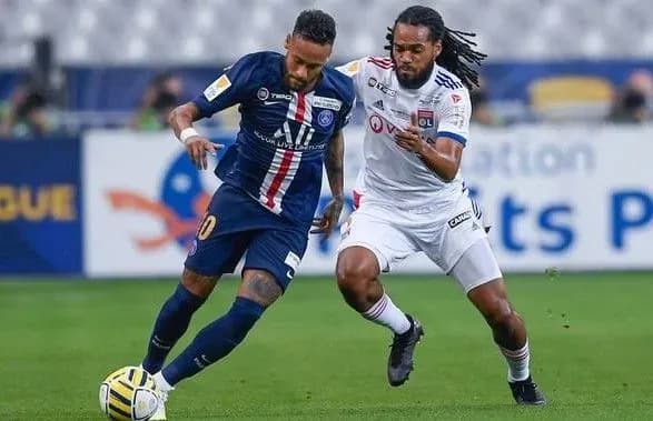 ПСЖ девятый раз стал победителем Кубка французской лиги по футболу