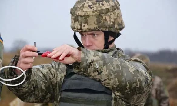 З початку проведення ООС на Донбасі знешкодили понад 45 тис. вибухонебезпечних предметів - штаб