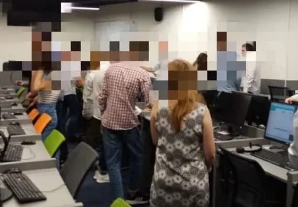 У Києві викрили діяльність “чорних” Сall–центрів, які ошукували клієнтів банків