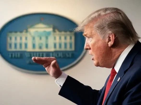 Трамп перервав свою пресконференцію через стрілянину біля Білого дому