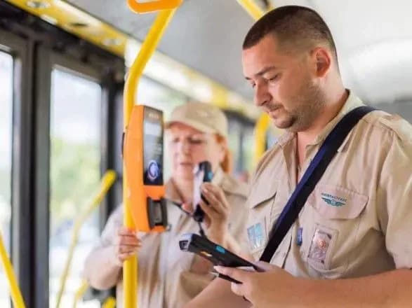 Уряд хоче зберігти фінансування контролерів у транспорті
