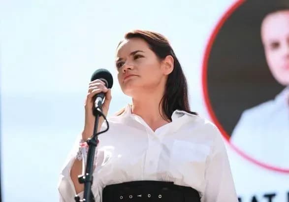 У команді Тіхановської прокоментували її відеозвернення "не виходити на вулиці"