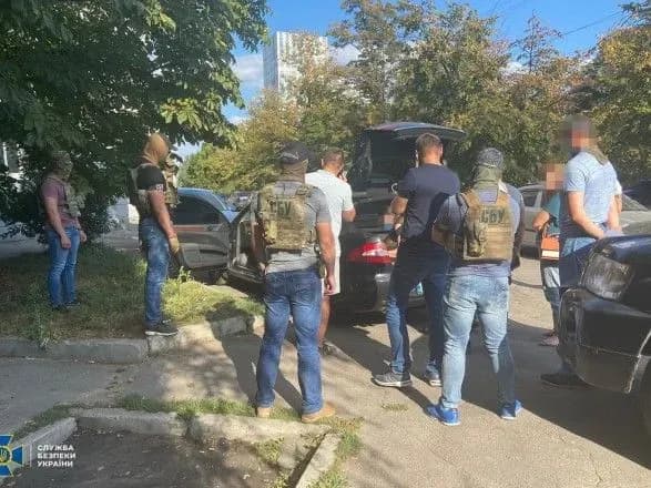 У Дніпрі викрили конверт-центр із щомісячним обігом майже півмільярда гривень