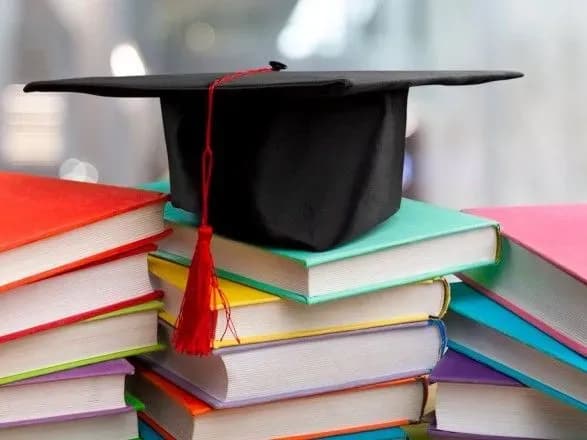 Відсьогодні стартує прийом електронних заяв у виші від вступників