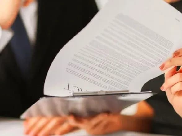 У Києві судитимуть жінку за шахрайство із землею на понад 1,8 млн гривень