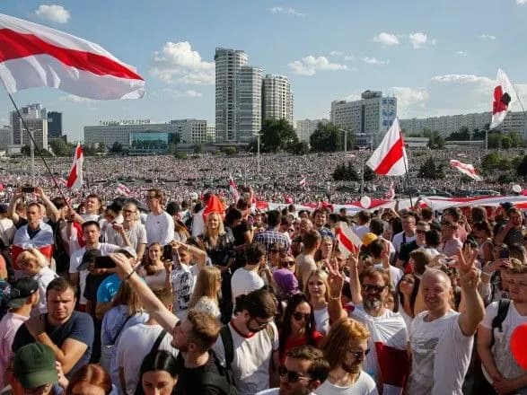 Протести у Білорусі: "Бєларуськалій" планує зранку повністю зупинити виробництво