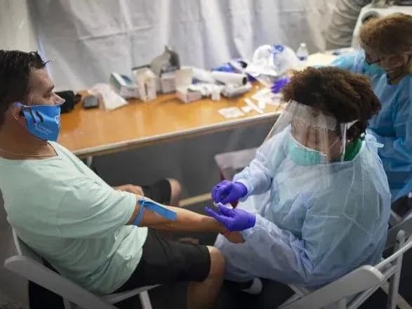 Вчені помітили ознаки довговічності імунітету до COVID-19