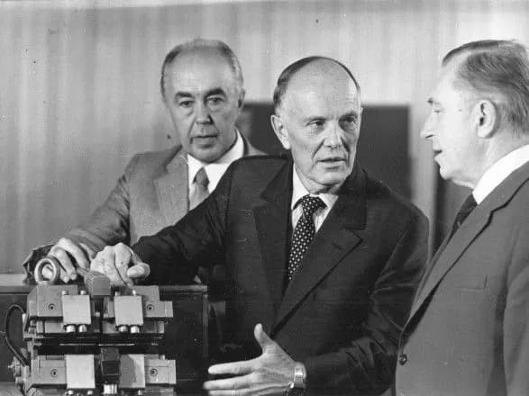 Україна прощається з Борисом Патоном: якою була постать науковця