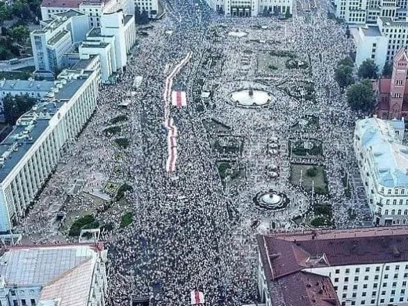 Франція очікує діалогу від Росії з Євросоюзом щодо ситуації в Білорусі