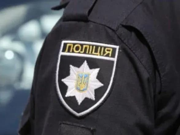 У Києві чоловік без маски за відмову в обслуговуванні погрожував підірвати магазин